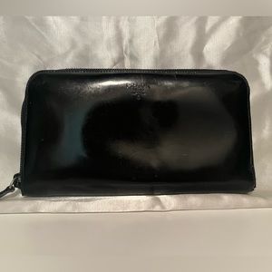 Prada Classic Black Leather Zip Wallet MAKE AN OFFER